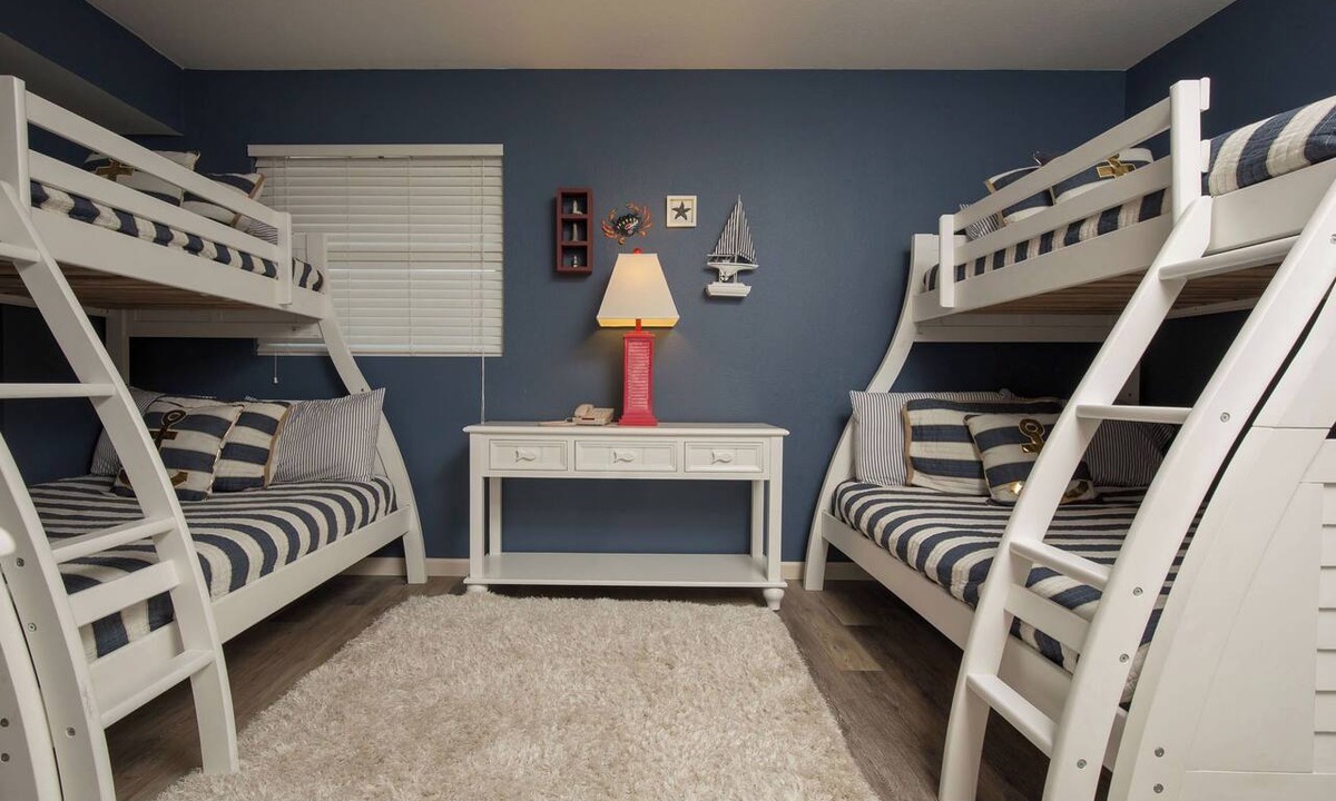 Cherry Grove Beach Hotel | Oceanfront 1BR Retreat | Beach & Pool Access