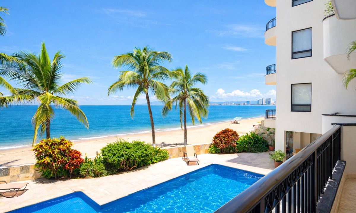 Colonia 5 de Diciembre Condo | Oceanfront Paradise | Pool & Walk-Out Beach Access