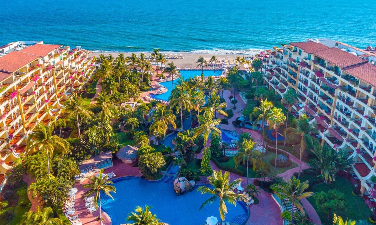 Marina Vallarta Resort | Oceanview two bedroom and two bathroom ,equipped Kit, Maid Service, Balcony