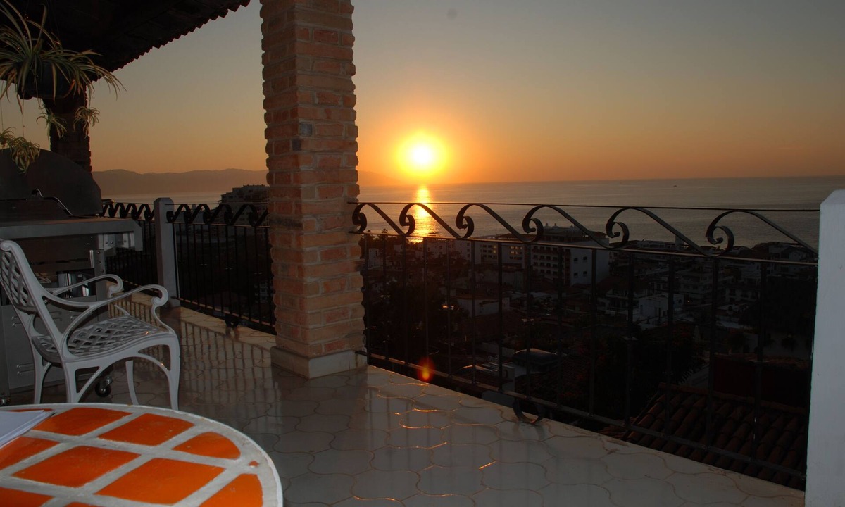 Downtown Puerto Vallarta Villa | October Special- discount of 300.00 on bookings for 06 people