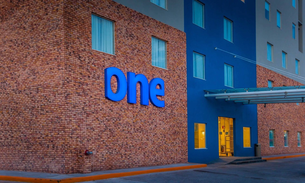 Monclova Hotel | One Monclova Hotel