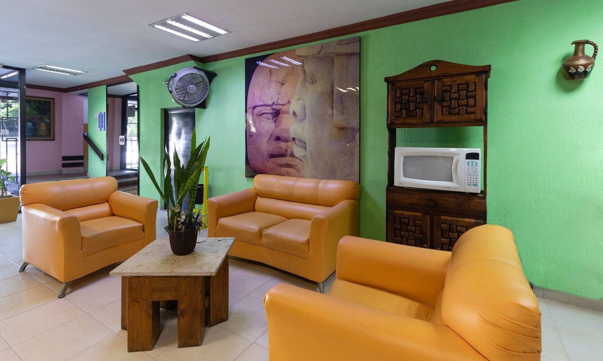 Zona Centro Hotel | OYO Hotel Merida