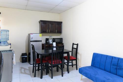 Flores Apartment | p3 Apartamentos Petenchel, por Aeropuerto Flores, Petén