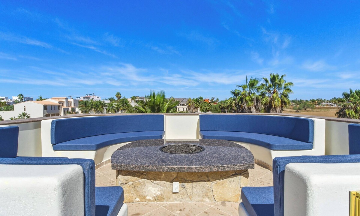 Mezcales Villa | Palm Oasis · Pickleball · Pool · Beach · 24/7 Private Concierge