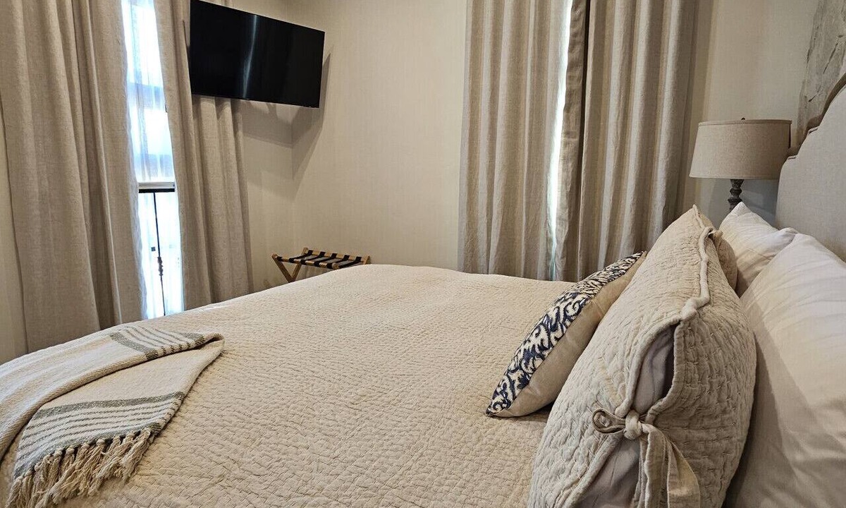 Valle de Guadalupe Condo | Panoramic Luxe Suite | The Ultimate Chateau Del Valle Experience