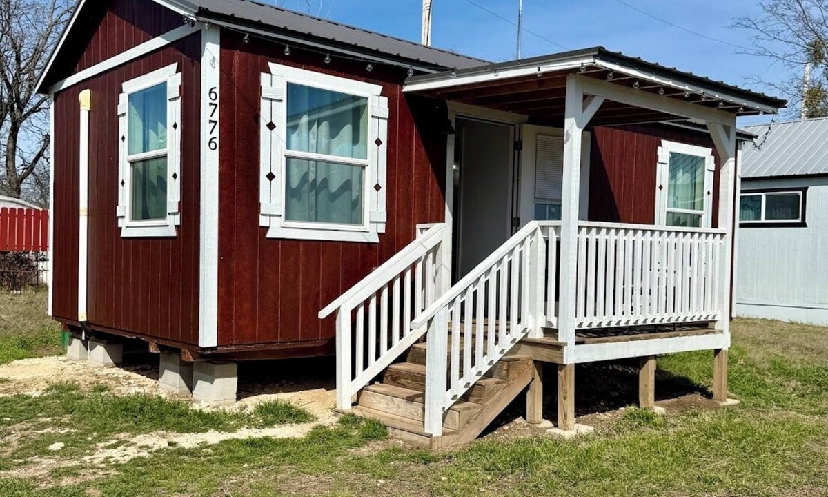 Walnut Springs Cabin | Peaceful 1-bedroom cabin near downtown Walnut Springs