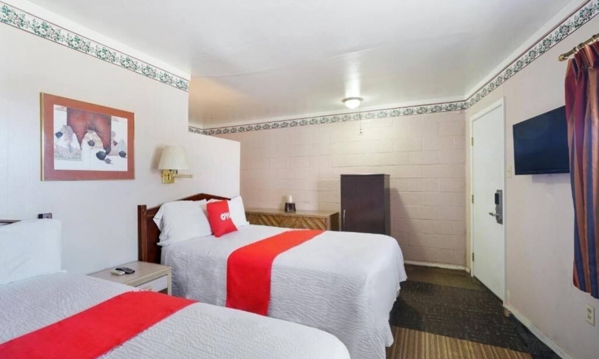 Alpine Hotel | Peaceful 2-Room Retreat with Parking Near Davis Mountains Hikes Adventures