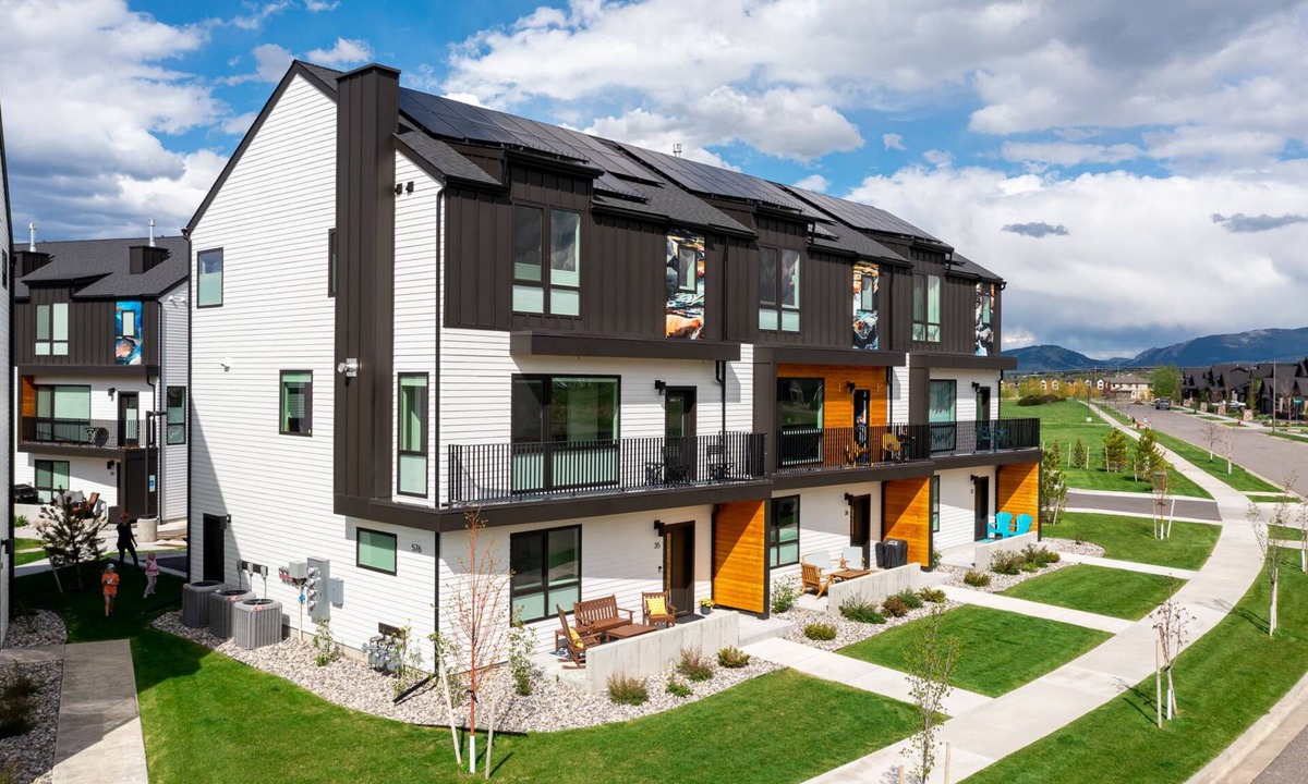 Bozeman House | Peak View Townhome - Modern Townhome with Amazing Views, 30 Night Minimum