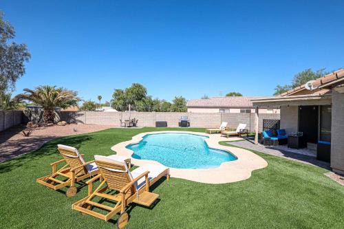 Summersett Village House | Peoria Paradise Pool Sports Complex family friendly