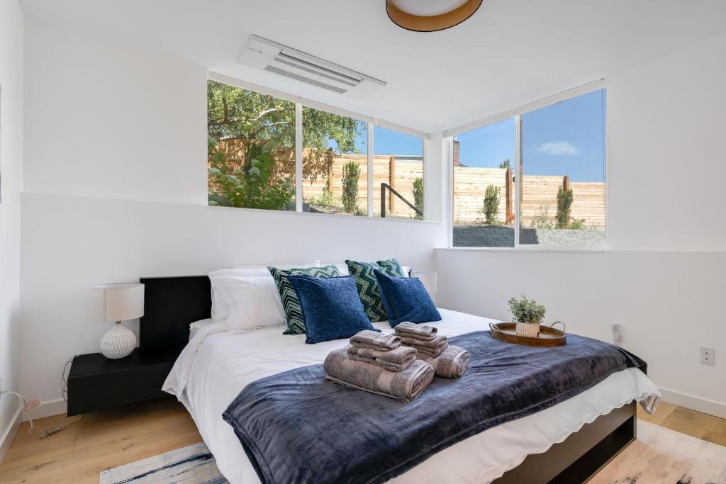 View Ridge Apartment | Perch - View Ridge Guest Suite