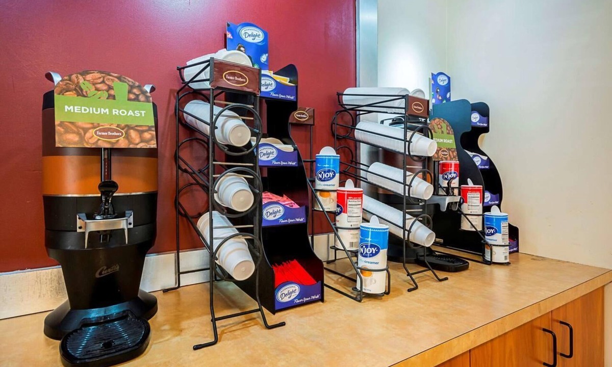 Las Colinas Hotel | Pet-Friendly Rooms Near Airport, Grapevine Lake & Shopping | 2 Units