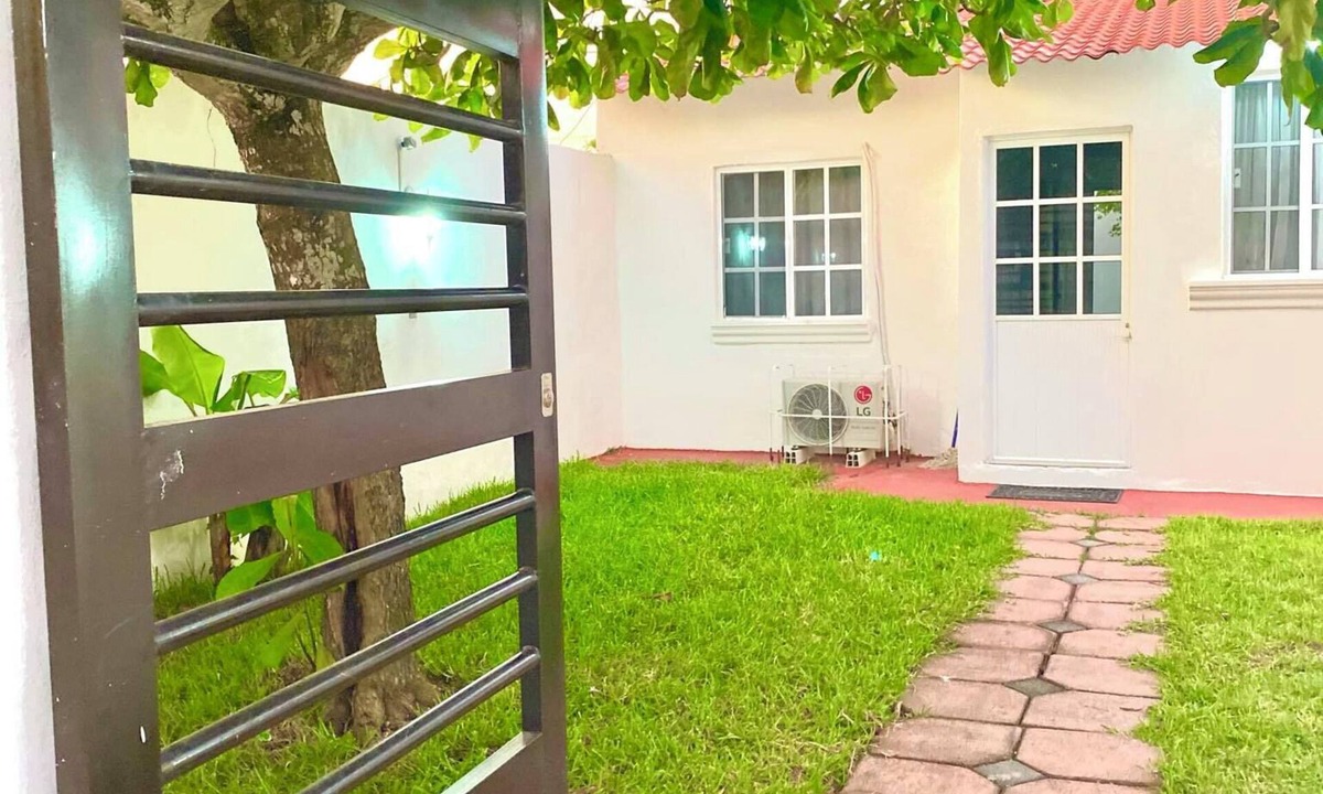Tecolutla House | Pink Oueilhe Vacation Home