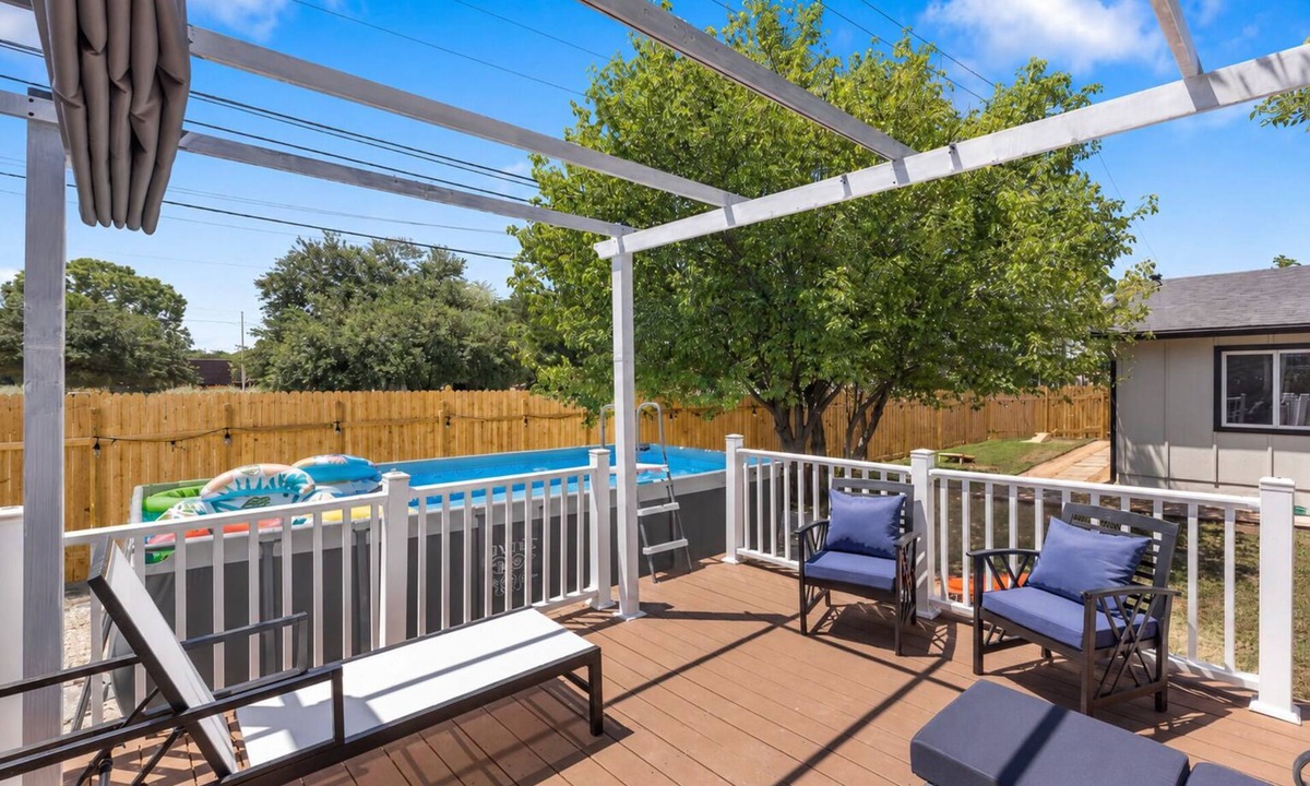 Sweetbriar House | POOL + DECK OASIS - 8 Minutes from Zilker