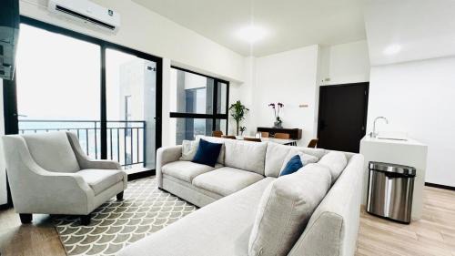Zona 11 Apartment | Premium apartment with a stunning view of the volcanoes
