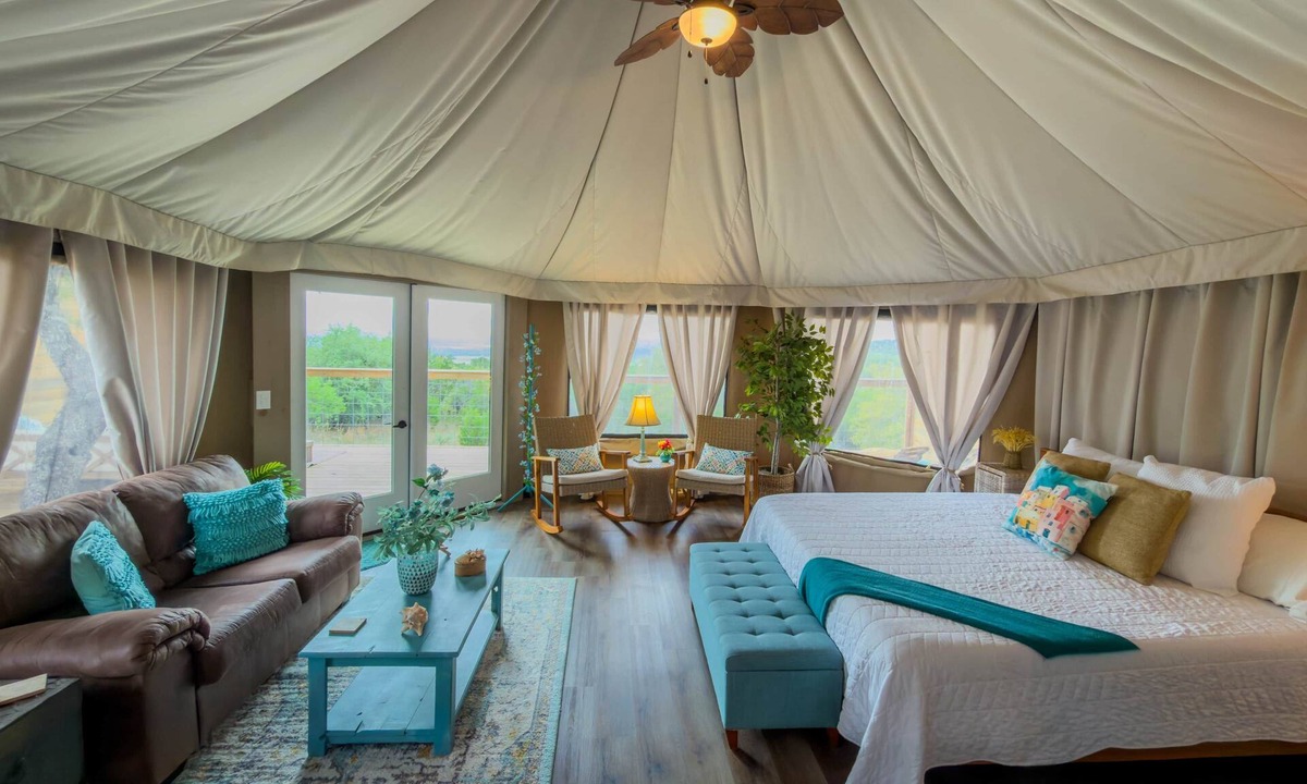 Oatmeal RV Rental | Premium Suite 1 - Safari Tent - Private Deck/Hot Tub