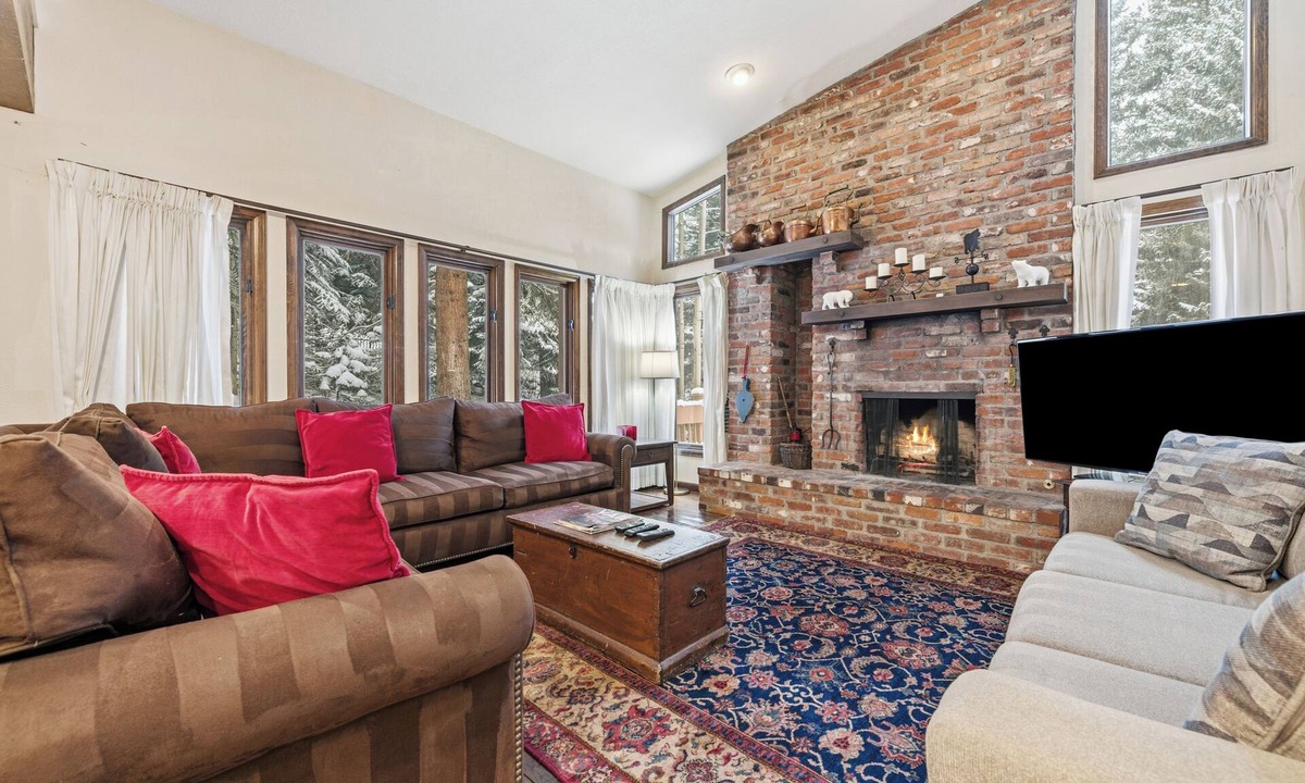 Vail House | Private Home on Vail Mountain | 324W Beaver Dam