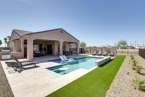 Palm Valley House | Private Pool & Grill: Modern Goodyear Retreat
