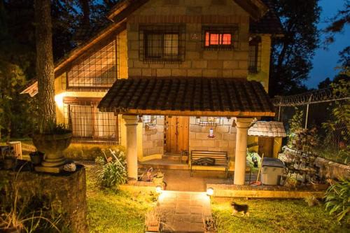 Huitzilac House | Private Stunning Cottage In Forest Cuernavaca CDMX