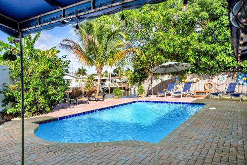 Garden Isles House | Purely Pompano, Pool, Water front, Paddleboard, Beach, 5 bedroom 3 bath