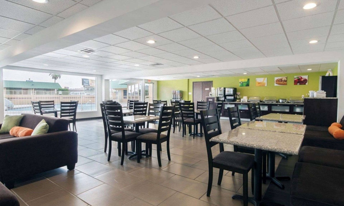 El Paso Hotel | Quality Inn And Suites