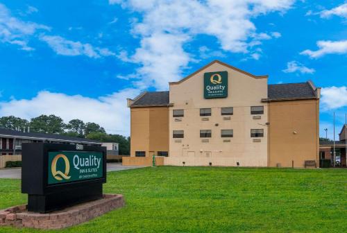 Bellmead Hotel | Quality Inn & Suites Waco North