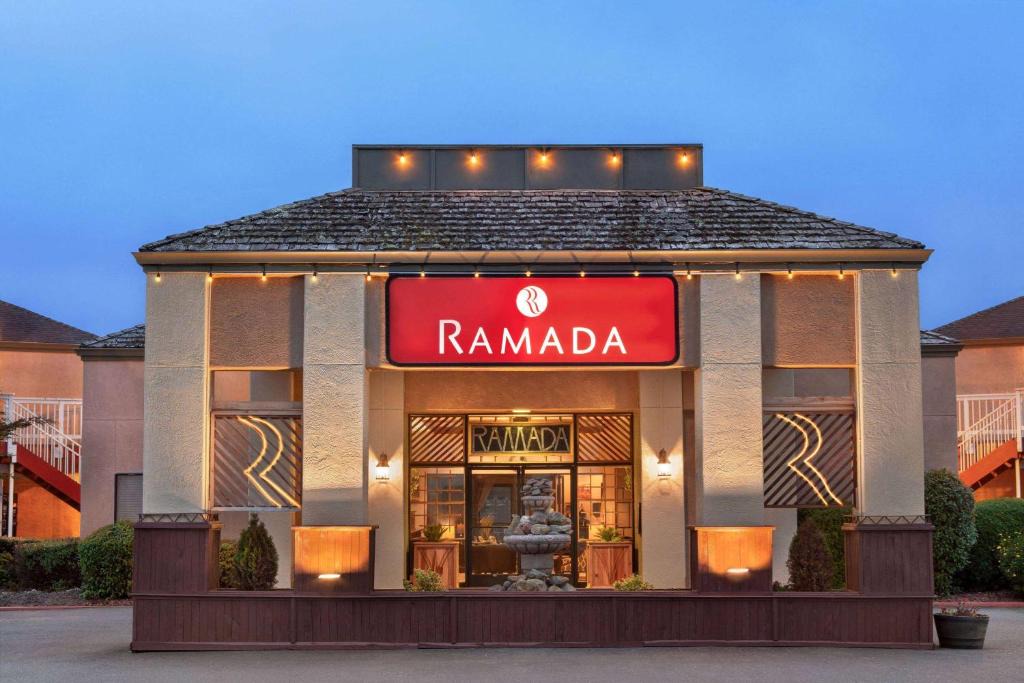 Pacific Hotel | Ramada by Wyndham Arcata