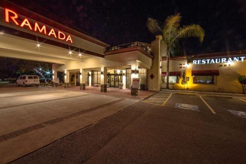 Humble Hotel | Ramada by Wyndham Houston Intercontinental Airport East