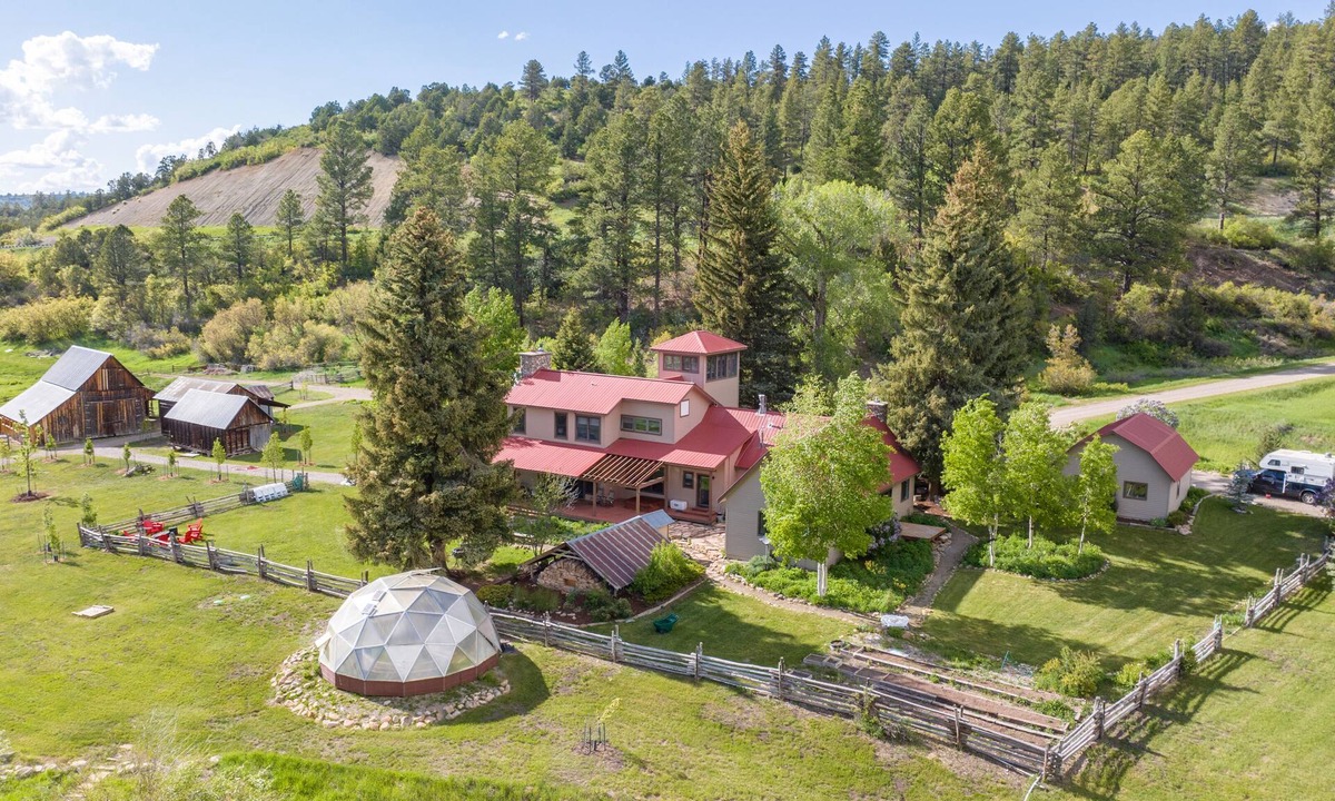 Mancos House | Rancho Sendero Correo - Historic Home & Cabin on 300 Acres - Hot Tub