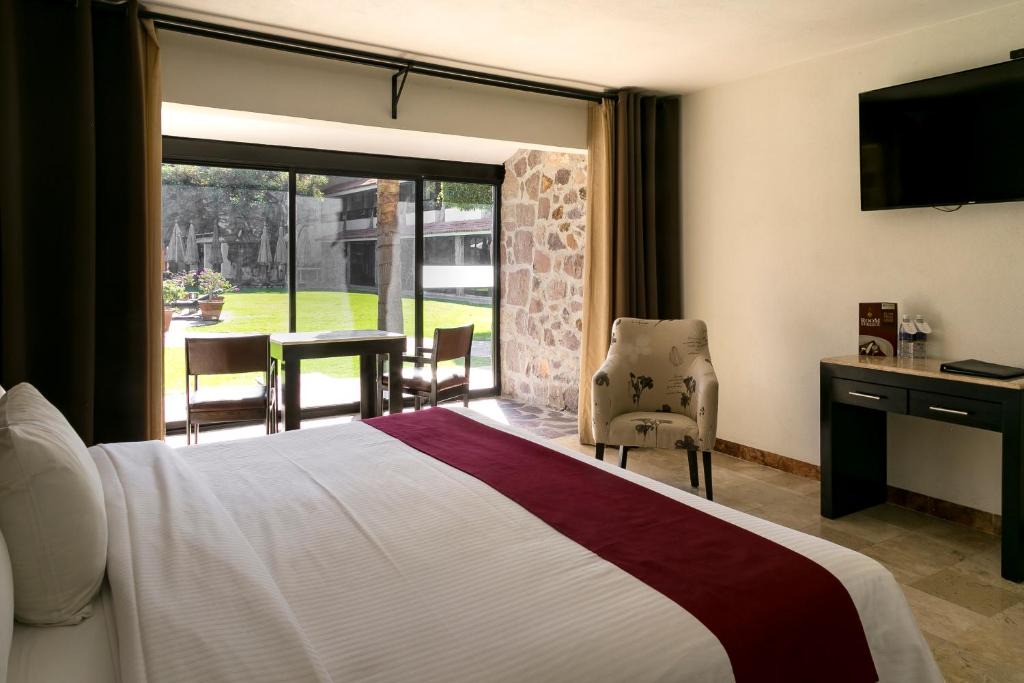 Leon Hotel | Real de Minas Poliforum