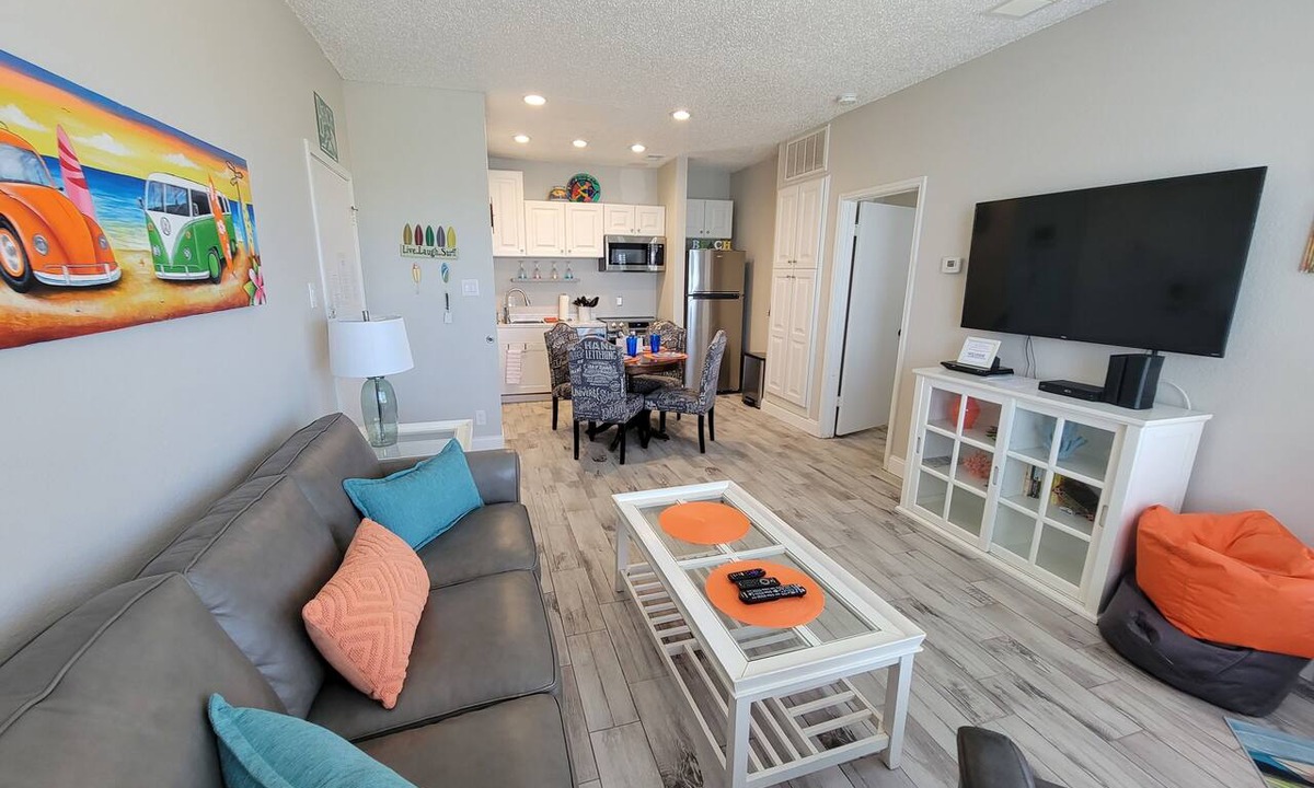 Corpus Christi Condo | RECENTLY REMODELED "The Surf Shack" 1st Floor, Overlooks Pond, Close to Beach