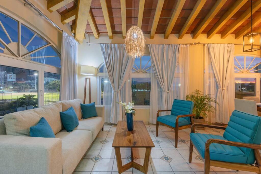 Lazaro Cardenas Apartment | Recently Remodeled and Ready To Be Used