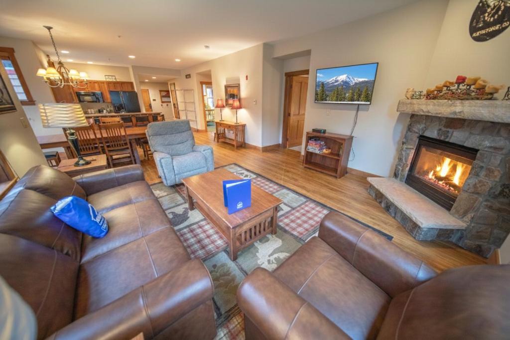 Keystone House | Red Hawk Townhomes 2321 with SummitCove Lodging in Colorado