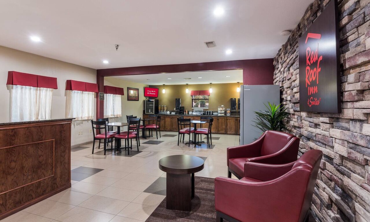 Willis Hotel | Red Roof Inn Conroe North - Willis