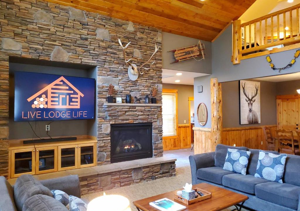 Sunriver House | Red Wing Lodge
