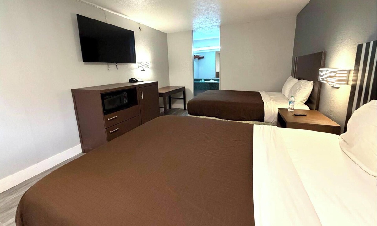 Three Rivers Hotel | Regency Inn Three Rivers I-37