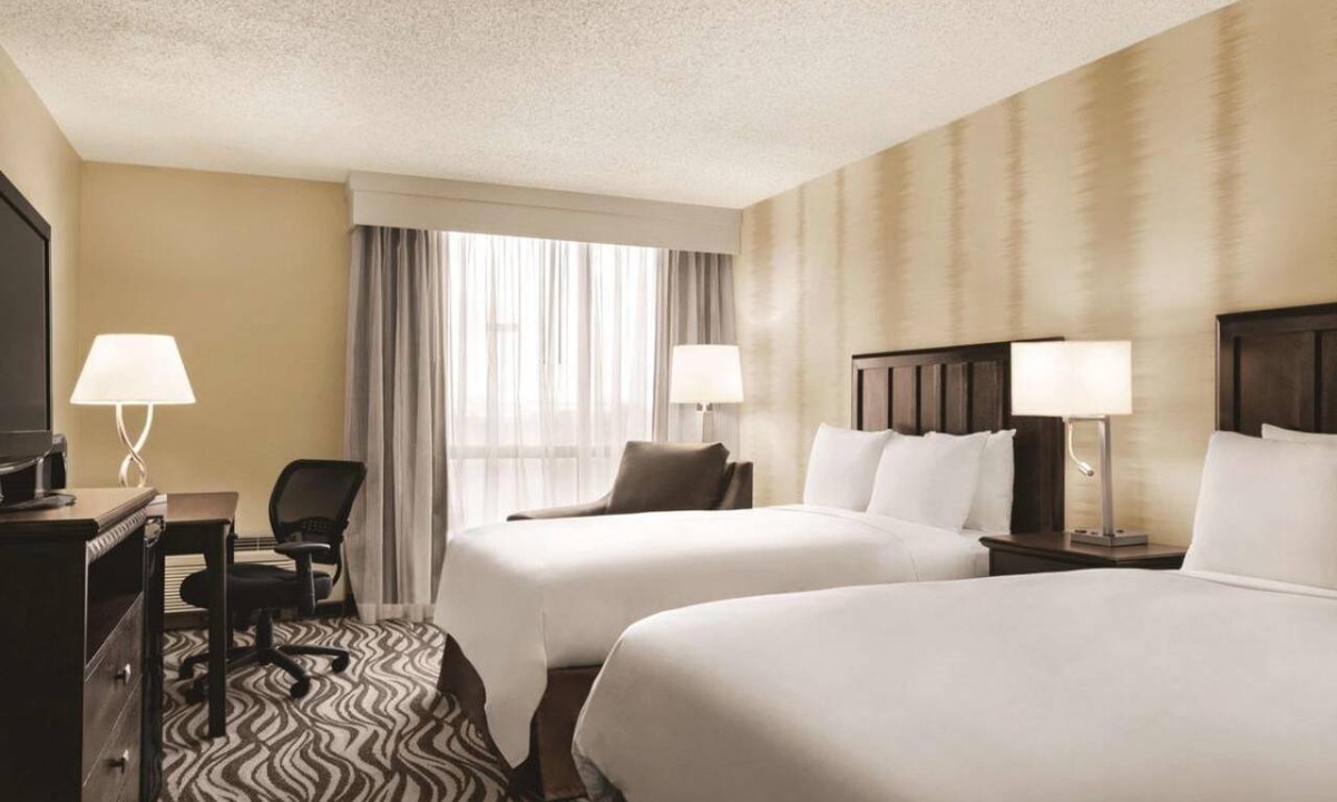 Fort Worth Hotel | Relax and Unwind! Pool, Free Parking, Near Modern Art Museum of Fort Worth