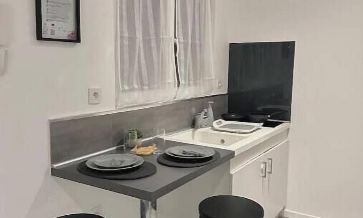 Beauvais Apartment | Relax