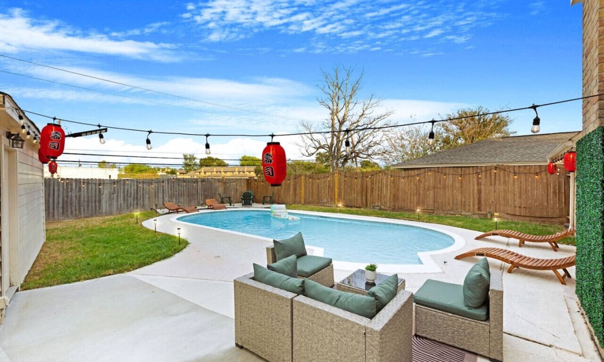 Meadows Place House | Relaxing Japandi Stay - Pool - Houston Stafford