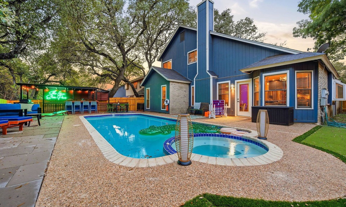 Woodridge House | Resort Style Backyard Arcade Games Hot Tub