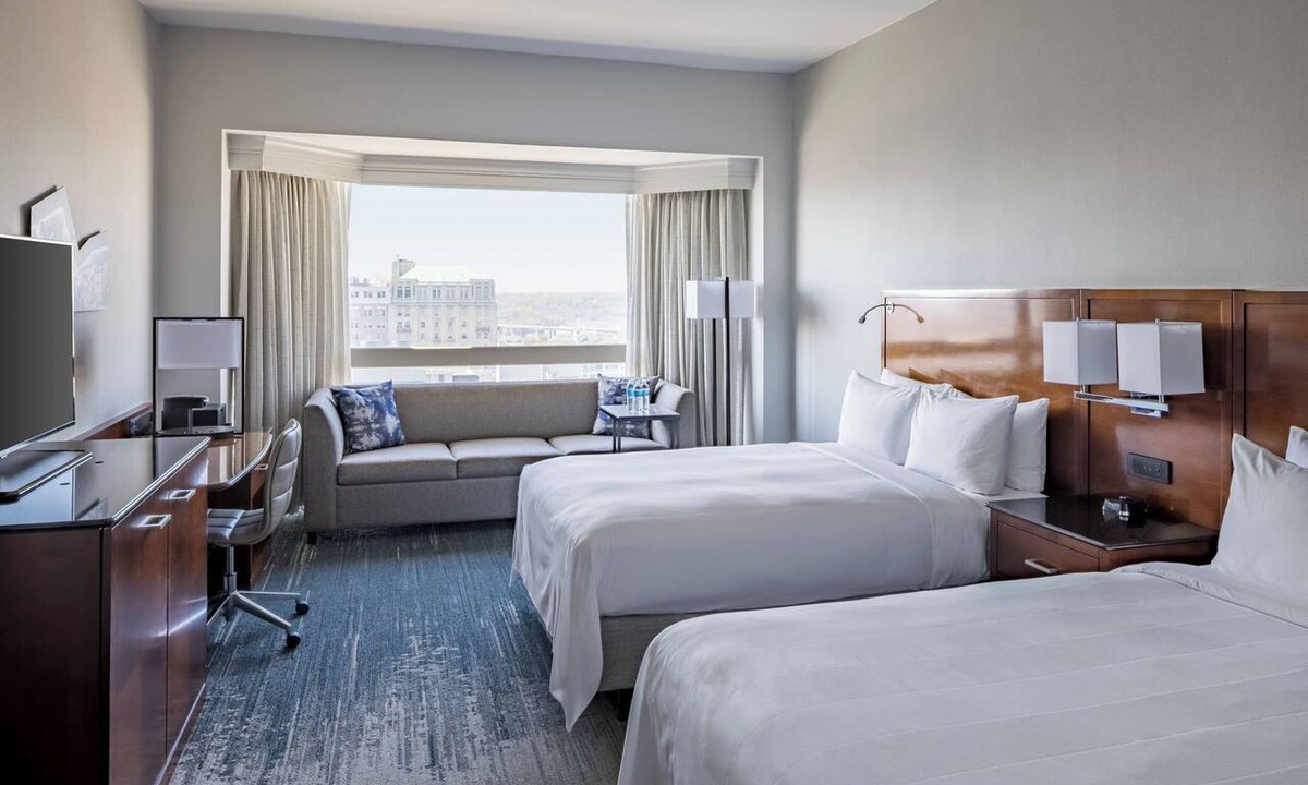 City Center Hotel | Richmond Marriott