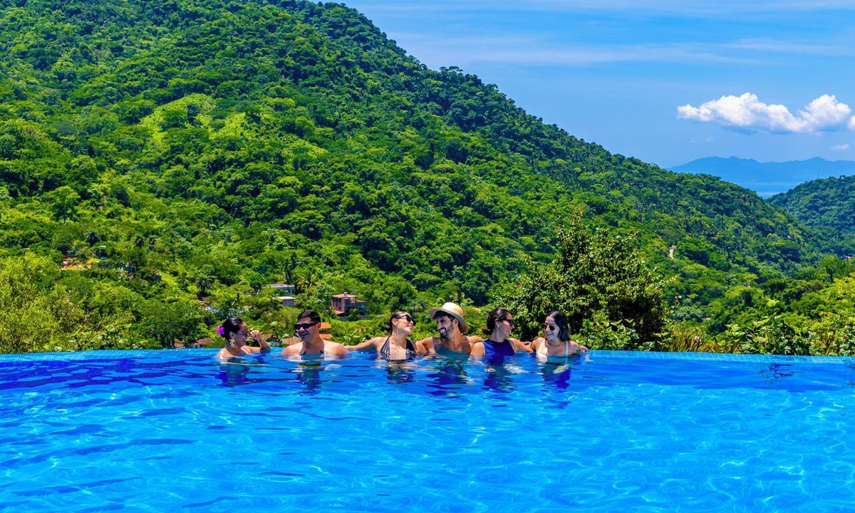 Puerto Vallarta Hotel | River Park Hotel