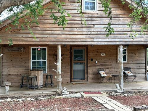 Rio Frio House | RiverBend Retreat