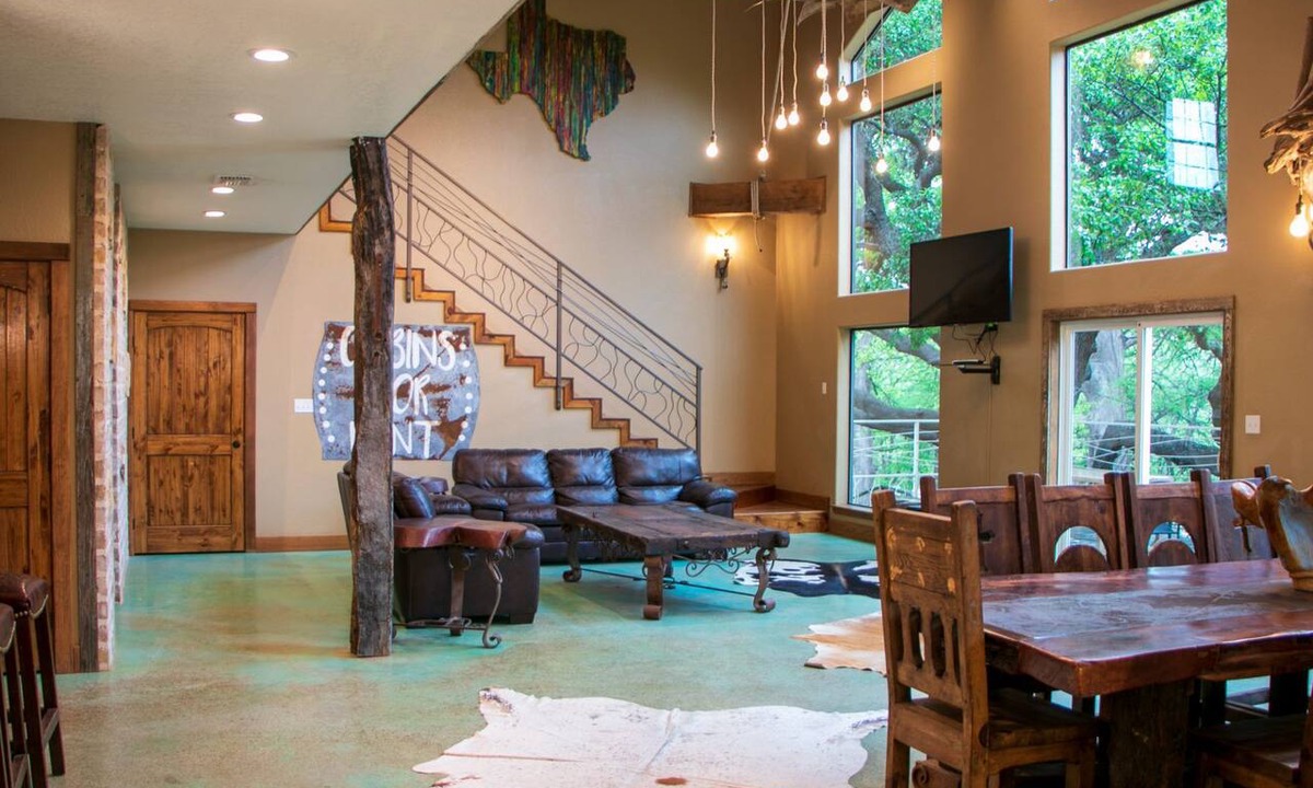 Leakey Cabin | Riverfront Cabins and Vacation Homes