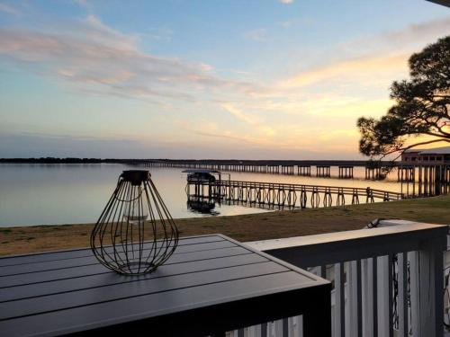 Panacea Apartment | romantic getaway bayside