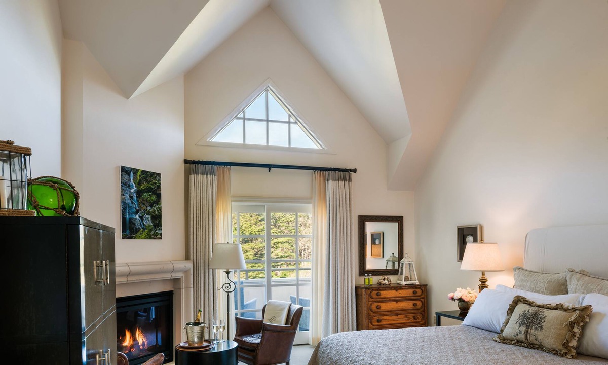 Moss Beach Bed & Breakfast | Seal Cove Inn