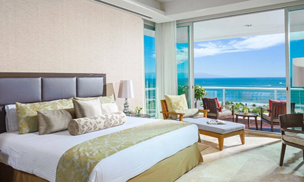 Nuevo Vallarta Resort | Sensational 2 BD Grand Luxxe Unit. Xmas and New Year weeks 2026/2027 available.