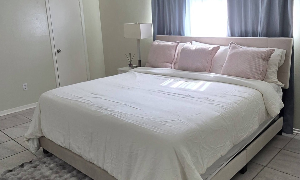 Clodine House | Serene 5-bedroom bungalow located in a stragetic area in vibrant Houston