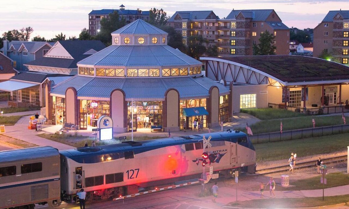 Saint Joseph Hotel | Silver Beach Hotel