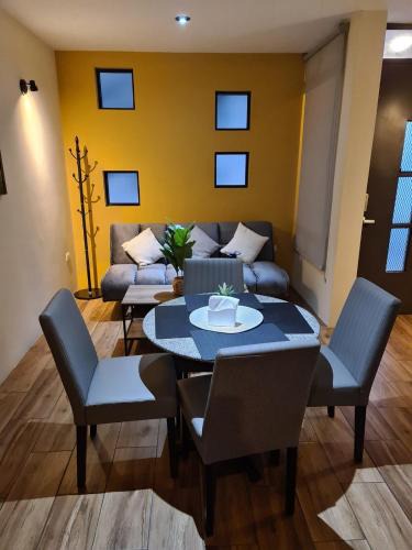Quetzaltenango Apartment | Silver Moon
