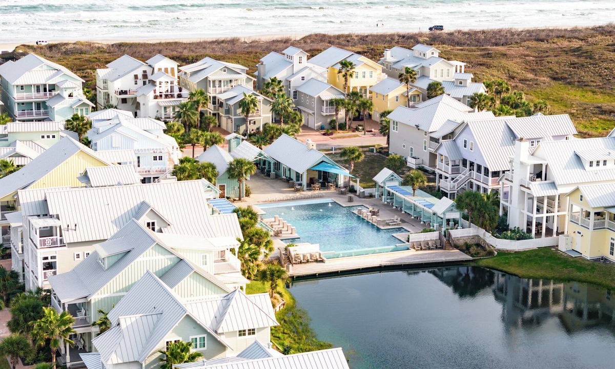 Cinnamon Shore Apartment | So Long TC 10305
